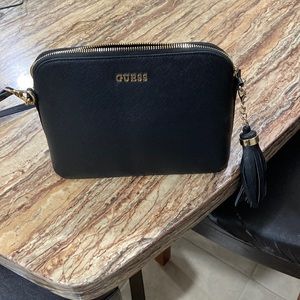 black guess purse